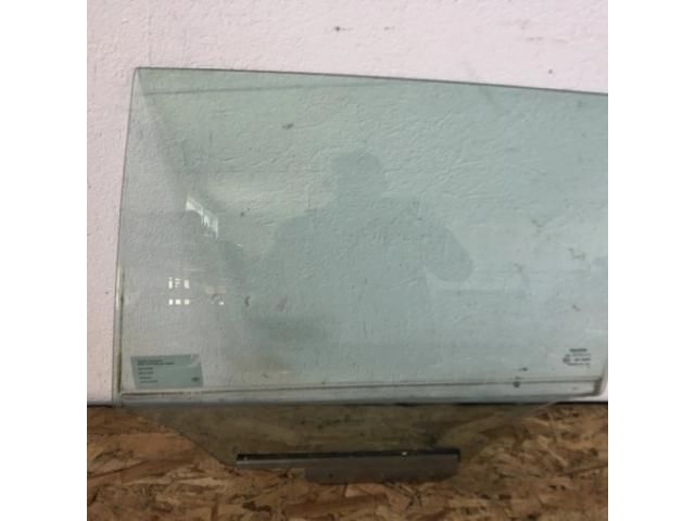 bontott TOYOTA AVENSIS T27 Bal hátsó Ablak