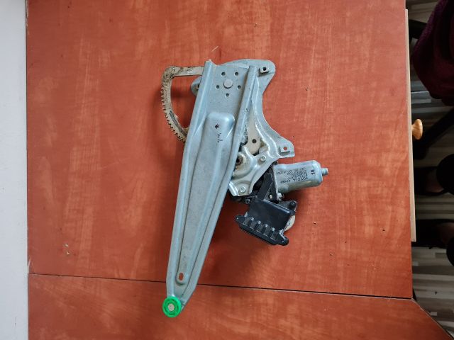 bontott TOYOTA AVENSIS T27 Bal hátsó Ablakemelő Szerkezet (Elektromos)