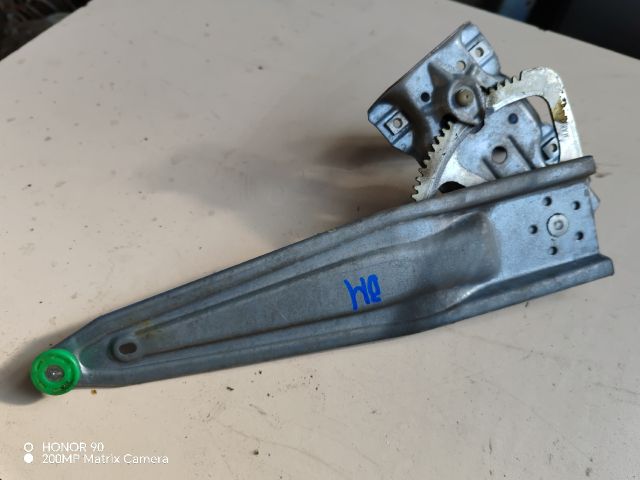 bontott TOYOTA AVENSIS T27 Bal hátsó Ablakemelő Szerkezet (Mechanikus)