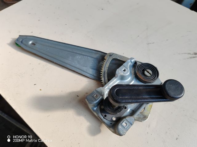 bontott TOYOTA AVENSIS T27 Bal hátsó Ablakemelő Szerkezet (Mechanikus)