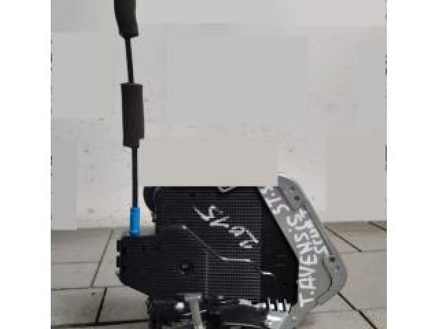 bontott TOYOTA AVENSIS T27 Bal hátsó Ajtózár