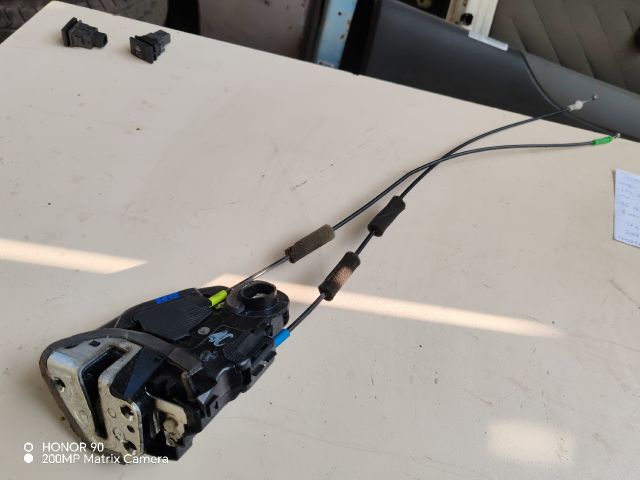 bontott TOYOTA AVENSIS T27 Bal hátsó Ajtózár