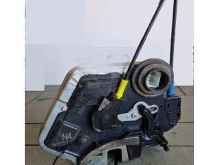 bontott TOYOTA AVENSIS T27 Bal hátsó Ajtózár