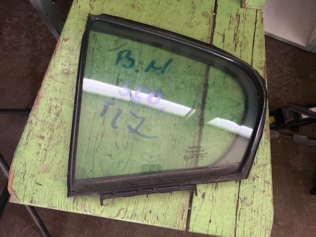 bontott TOYOTA AVENSIS T27 Bal hátsó Fixüveg (Ajtóban)