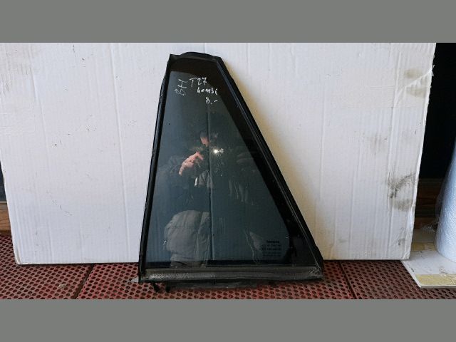 bontott TOYOTA AVENSIS T27 Bal hátsó Fixüveg (Ajtóban)