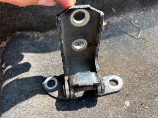 bontott TOYOTA AVENSIS T27 Bal hátsó Zsanér