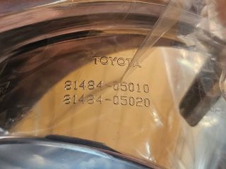 bontott TOYOTA AVENSIS T27 Bal Ködfényszóró Lámpakeret