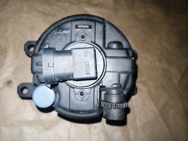 bontott TOYOTA AVENSIS T27 Bal Ködfényszóró