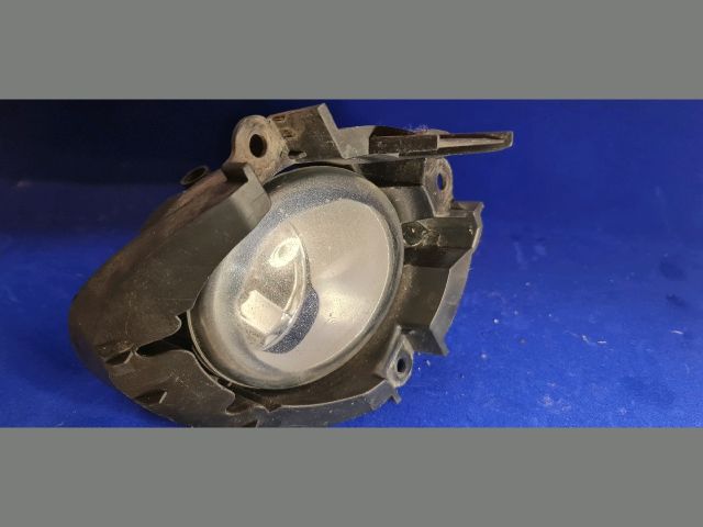 bontott TOYOTA AVENSIS T27 Bal Ködfényszóró