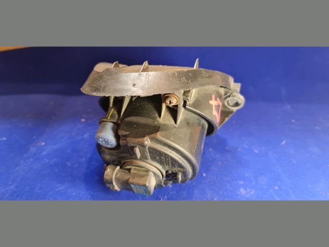 bontott TOYOTA AVENSIS T27 Bal Ködfényszóró