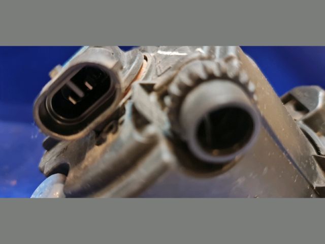 bontott TOYOTA AVENSIS T27 Bal Ködfényszóró