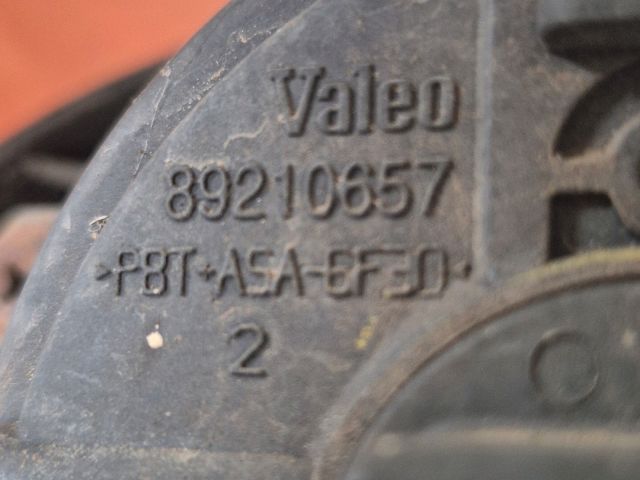 bontott TOYOTA AVENSIS T27 Bal Ködfényszóró