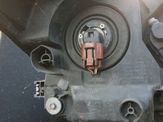 bontott TOYOTA AVENSIS T27 Bal Ledes Fényszóró