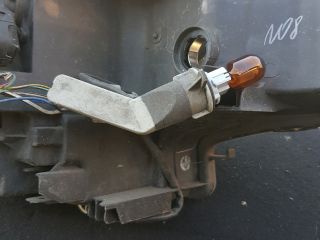 bontott TOYOTA AVENSIS T27 Bal Ledes Fényszóró