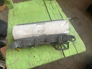 bontott TOYOTA AVENSIS T27 Bal Térdlégzsák