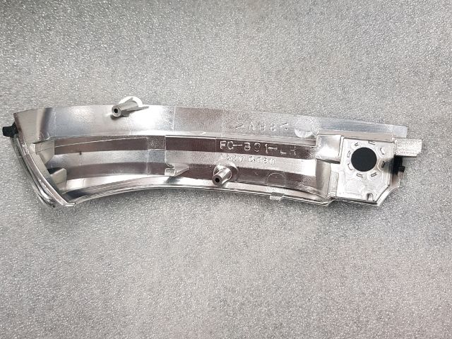 bontott TOYOTA AVENSIS T27 Bal Visszapillantó Tükör Irányjelző