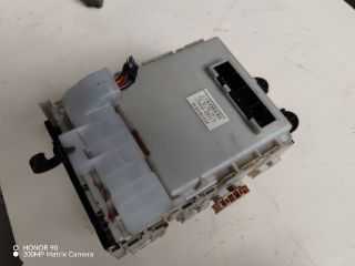 bontott TOYOTA AVENSIS T27 Biztosítéktábla Utastér