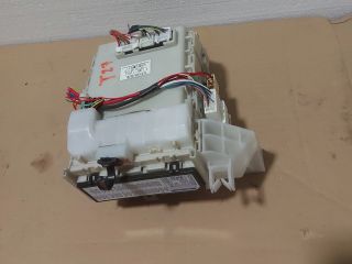 bontott TOYOTA AVENSIS T27 Biztosítéktábla Utastér