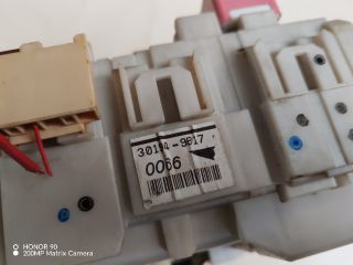 bontott TOYOTA AVENSIS T27 Biztosítéktábla Utastér