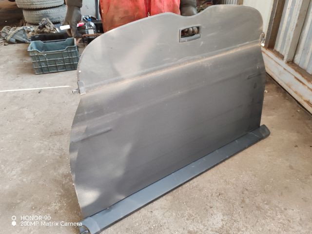 bontott TOYOTA AVENSIS T27 Csomagtér Roló