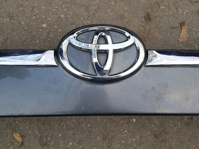 bontott TOYOTA AVENSIS T27 Csomagtérajtó Díszléc