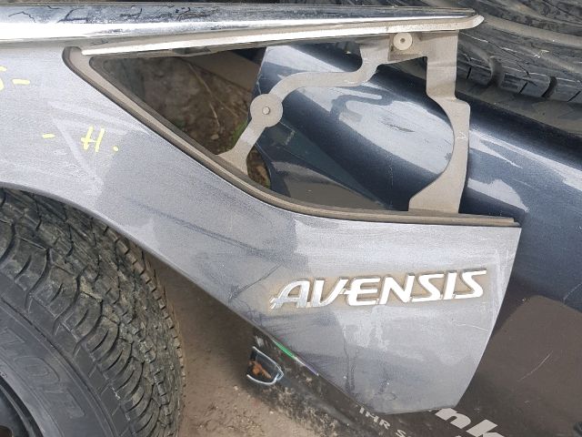 bontott TOYOTA AVENSIS T27 Csomagtérajtó Díszléc