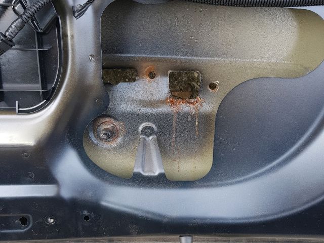 bontott TOYOTA AVENSIS T27 Csomagtérajtó (Üres lemez)