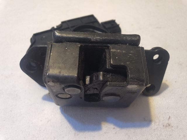 bontott TOYOTA AVENSIS T27 Csomagtérajtó Zárszerkezet