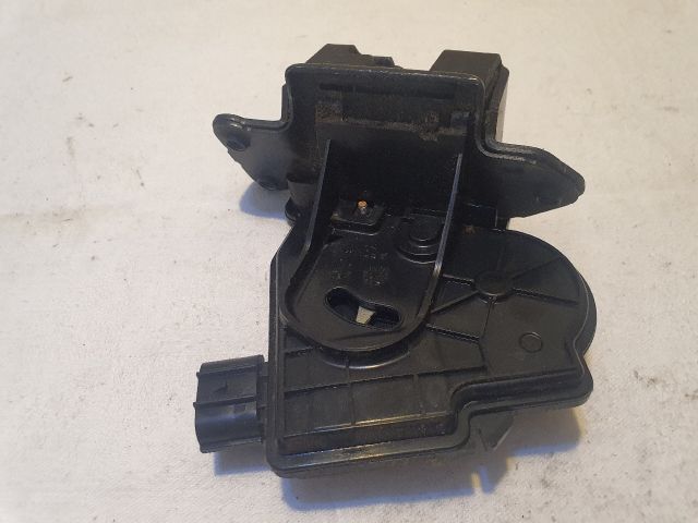 bontott TOYOTA AVENSIS T27 Csomagtérajtó Zárszerkezet