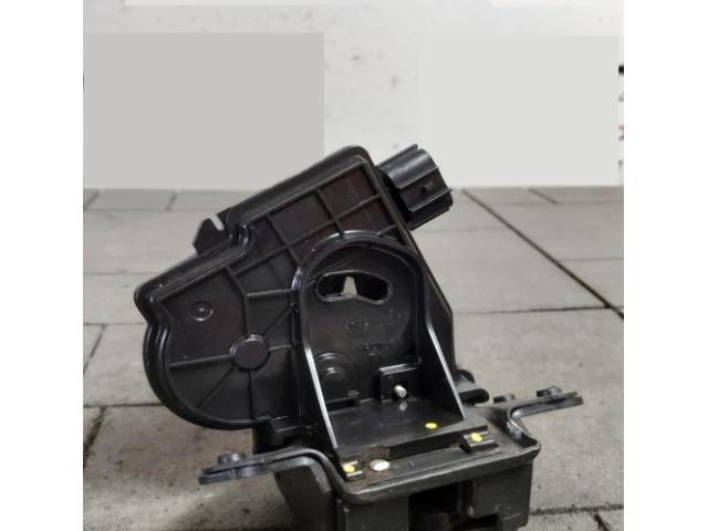 bontott TOYOTA AVENSIS T27 Csomagtérajtó Zárszerkezet