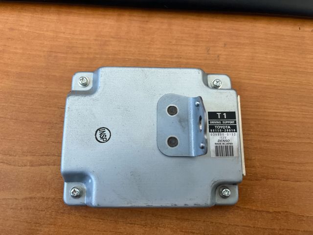 bontott TOYOTA AVENSIS T27 Elektronika (Magában)