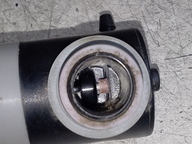 bontott TOYOTA AVENSIS T27 Első Ablakmosó Szivattyú