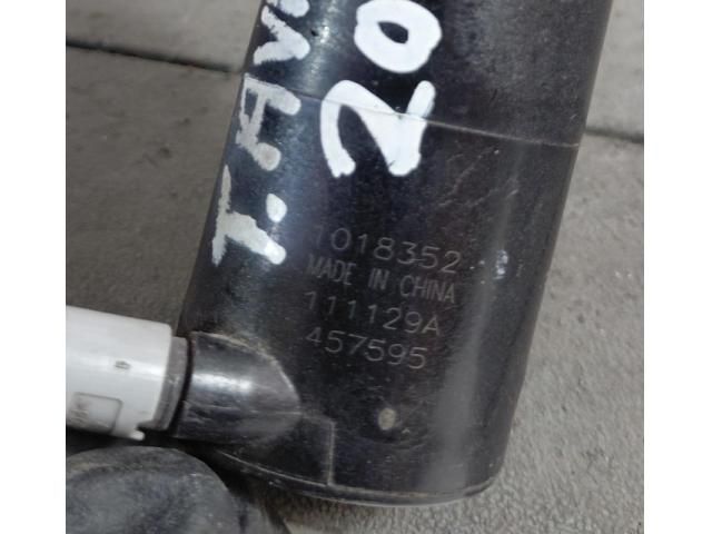 bontott TOYOTA AVENSIS T27 Első Ablakmosó Szivattyú