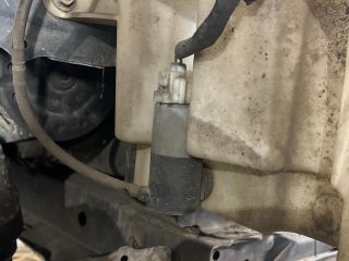 bontott TOYOTA AVENSIS T27 Első Ablakmosó Szivattyú