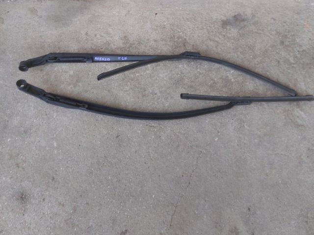 bontott TOYOTA AVENSIS T27 Első Ablaktörlő Kar