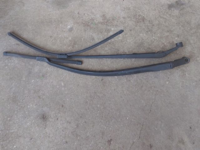 bontott TOYOTA AVENSIS T27 Első Ablaktörlő Kar