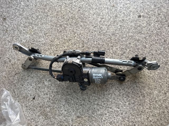 bontott TOYOTA AVENSIS T27 Első Ablaktörlő Szerkezet Motorral