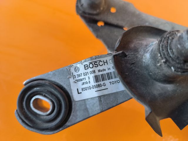 bontott TOYOTA AVENSIS T27 Első Ablaktörlő Szerkezet Motorral