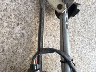 bontott TOYOTA AVENSIS T27 Első Ablaktörlő Szerkezet Motorral