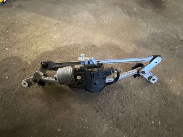 bontott TOYOTA AVENSIS T27 Első Ablaktörlő Szerkezet Motorral