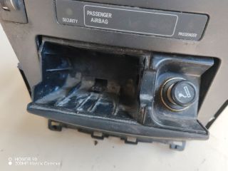 bontott TOYOTA AVENSIS T27 Első Hamutartó