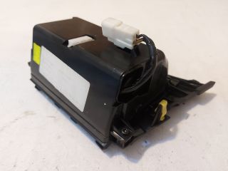 bontott TOYOTA AVENSIS T27 Első Hamutartó