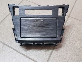 bontott TOYOTA AVENSIS T27 Első Hamutartó