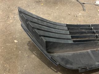 bontott TOYOTA AVENSIS T27 Első Lökhárító Alsó Középső Díszrács