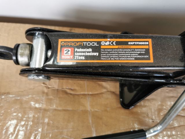 bontott TOYOTA AVENSIS T27 Emelő