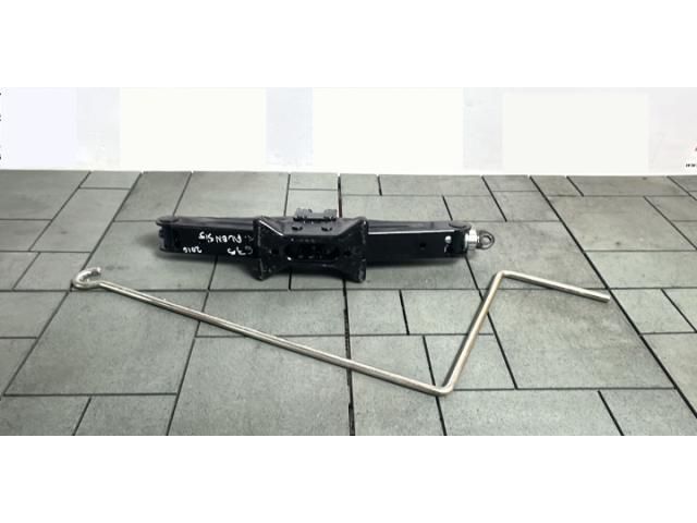 bontott TOYOTA AVENSIS T27 Emelő