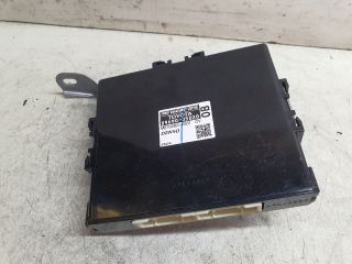 bontott TOYOTA AVENSIS T27 Feszültségszabályzó