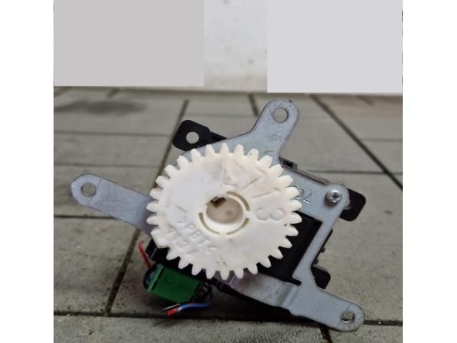 bontott TOYOTA AVENSIS T27 Fűtés Állító Motor