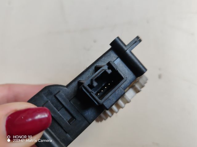 bontott TOYOTA AVENSIS T27 Fűtés Állító Motor