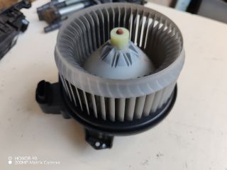 bontott TOYOTA AVENSIS T27 Fűtőmotor (Klímás)